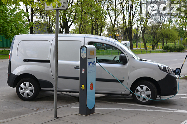 WRAŻENIA Z JAZDY | Renault Kangoo Z.E. - ładowanie elektryka, 2014